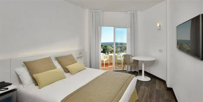 Sol Palmanova Mirlos Tordos Hotel